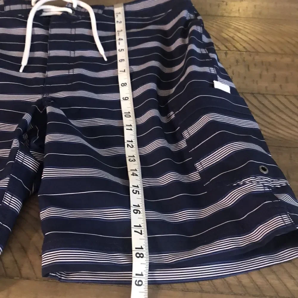 J Crew FlexwearSwimwear Trunks Secure Velcro Hip Pocket. Stretch. Lined.